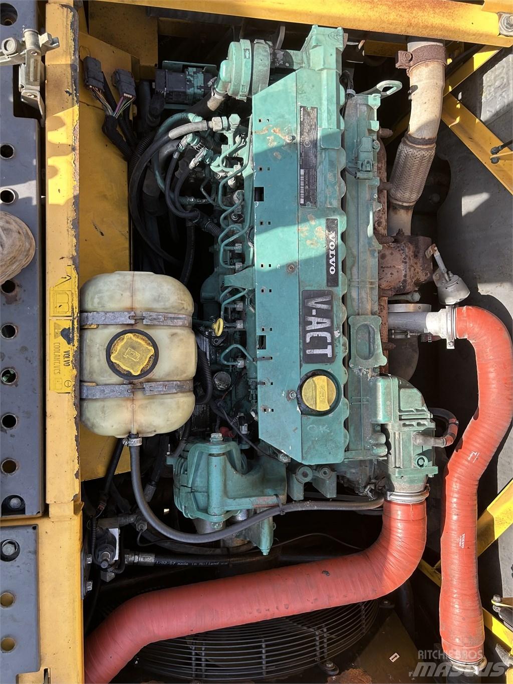  Excavator Volvo Колесни екскаватори