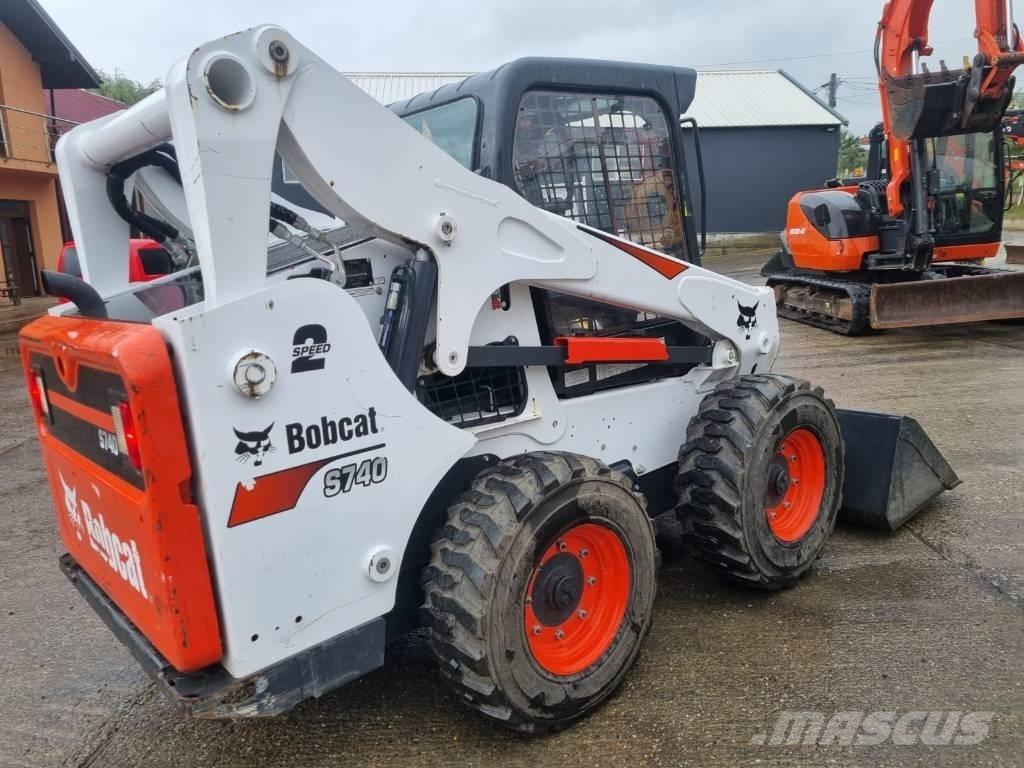 Bobcat S740 Мини товарачи
