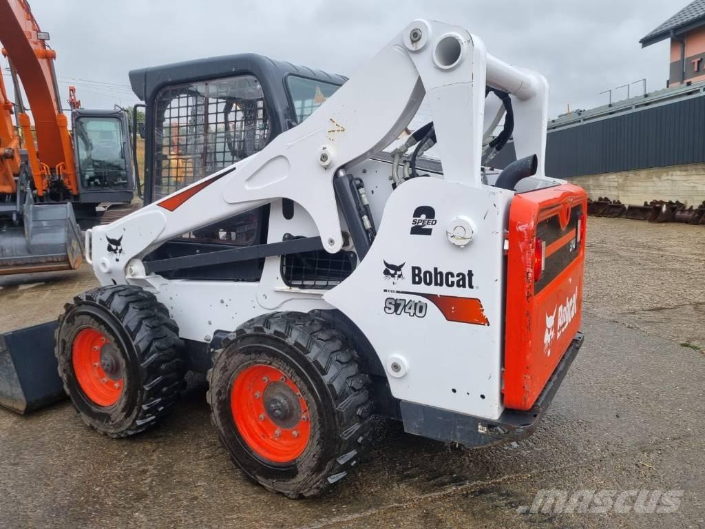 Bobcat S740 Мини товарачи
