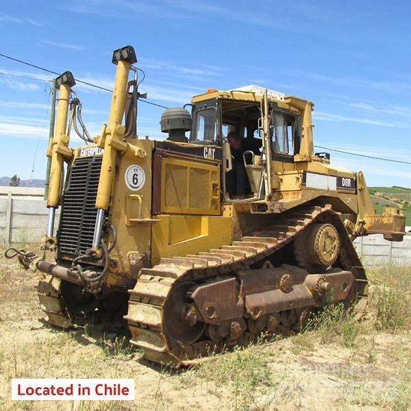 CAT D 8 R Верижни булдозери
