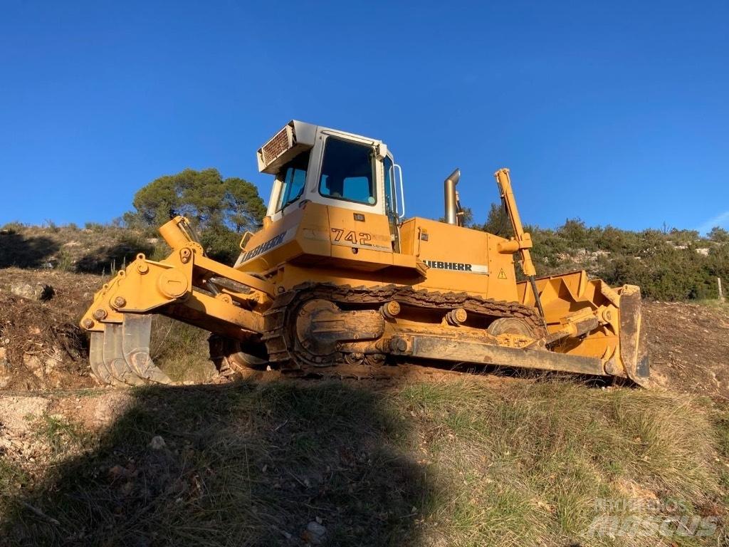 Liebherr PR 742 Верижни булдозери
