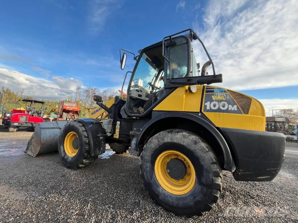 Komatsu WA 100 M Колесни товарачи