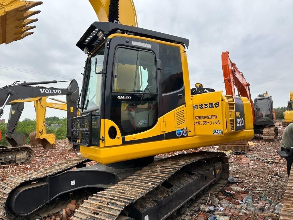 Komatsu PC 220-8M Верижен екскаватор