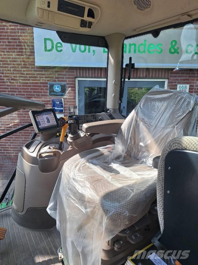 John Deere 6130R Трактори