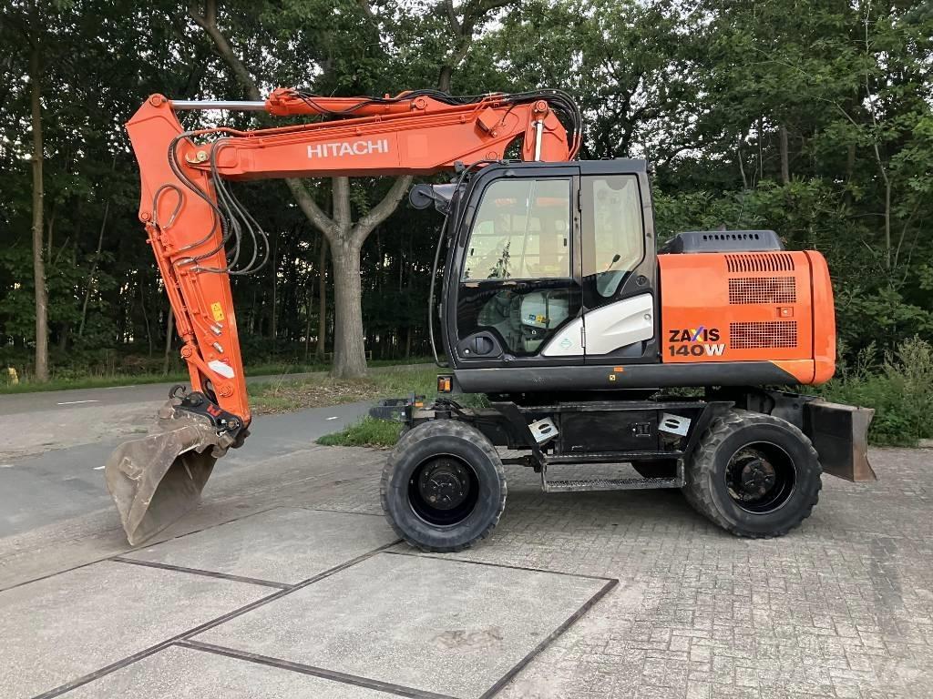 Hitachi ZX140-5B Колесни екскаватори