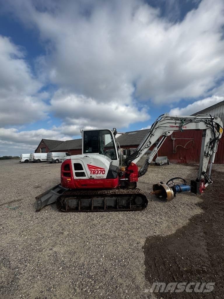 Takeuchi TB 370 Верижен екскаватор