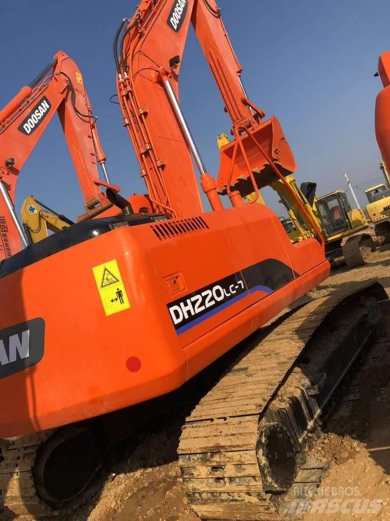 Doosan 220-7 Верижен екскаватор