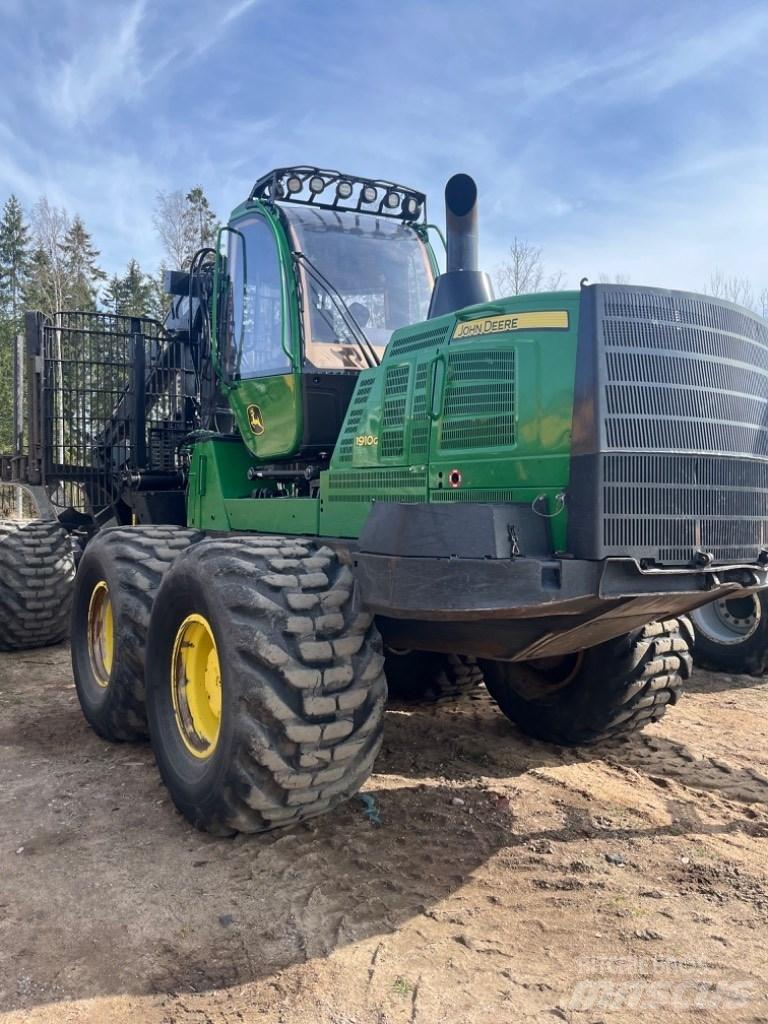 John Deere 1910g Форуардери