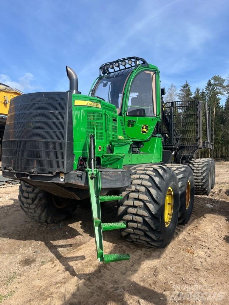 John Deere 1910g Форуардери