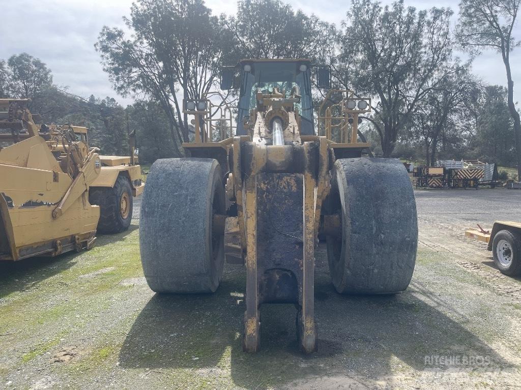 CAT 988 H Колесни товарачи