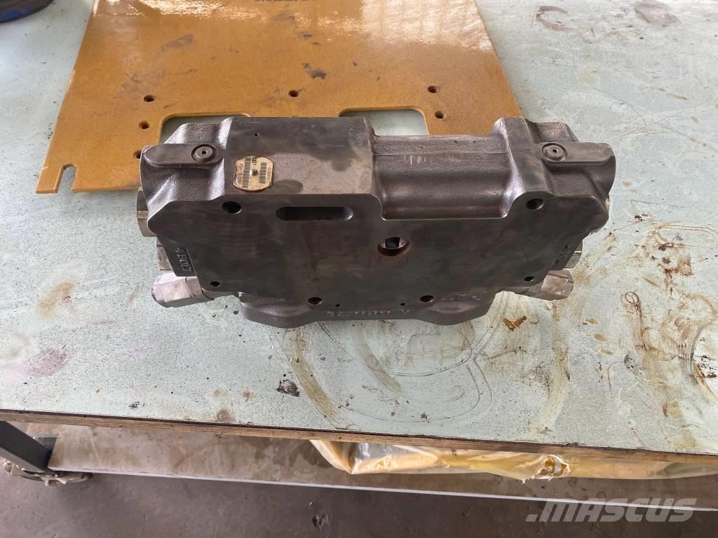 CAT 938 H Колесни товарачи