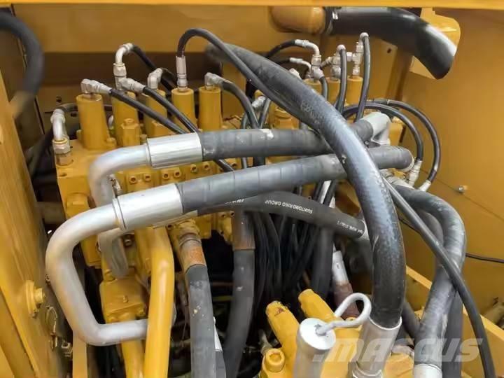 CAT 320 C Верижен екскаватор