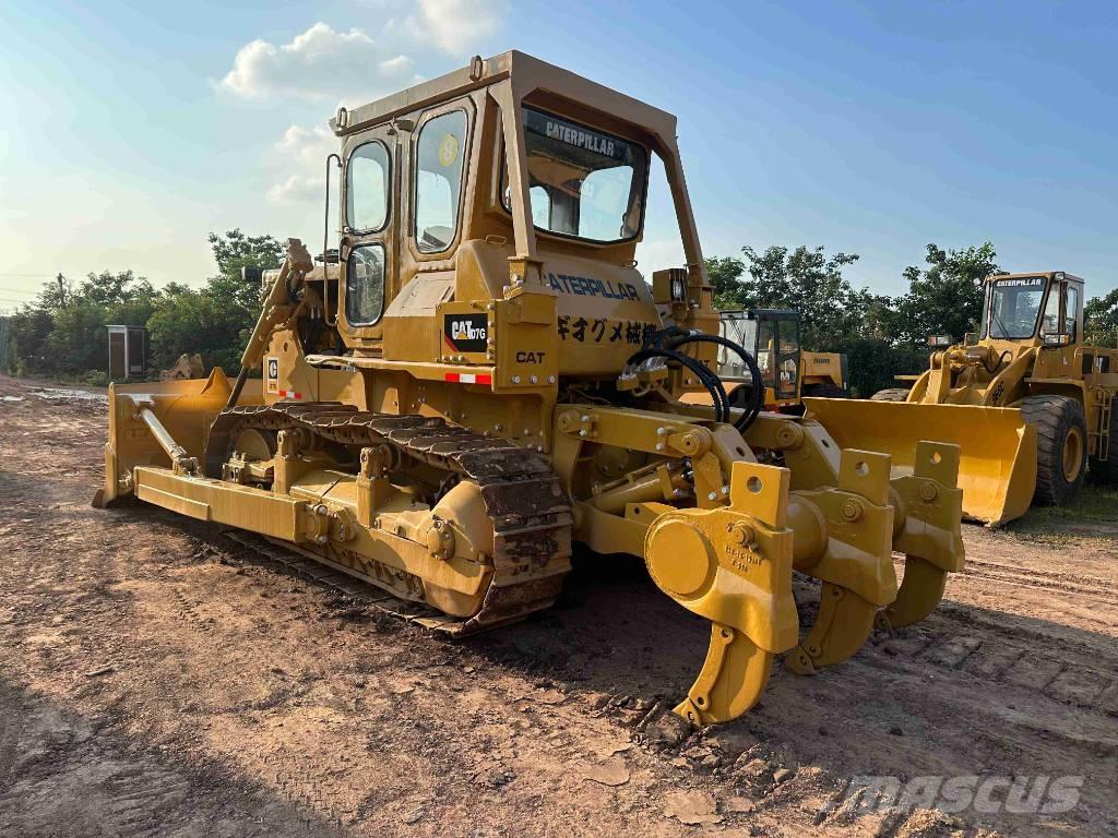 CAT D 7 G Верижни булдозери

