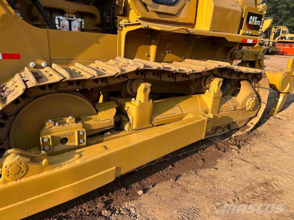 CAT D 7 G Верижни булдозери
