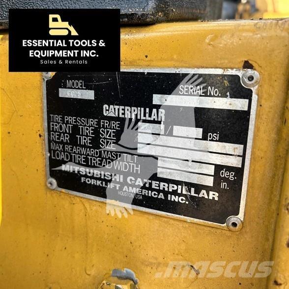 CAT GC25 Дизелови камиони