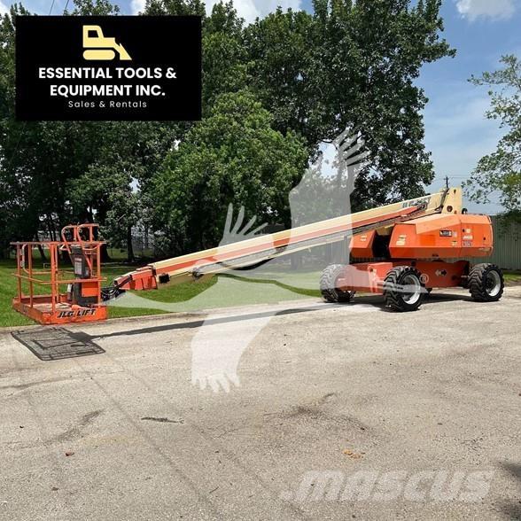 JLG 800S Телескопични повдигачи
