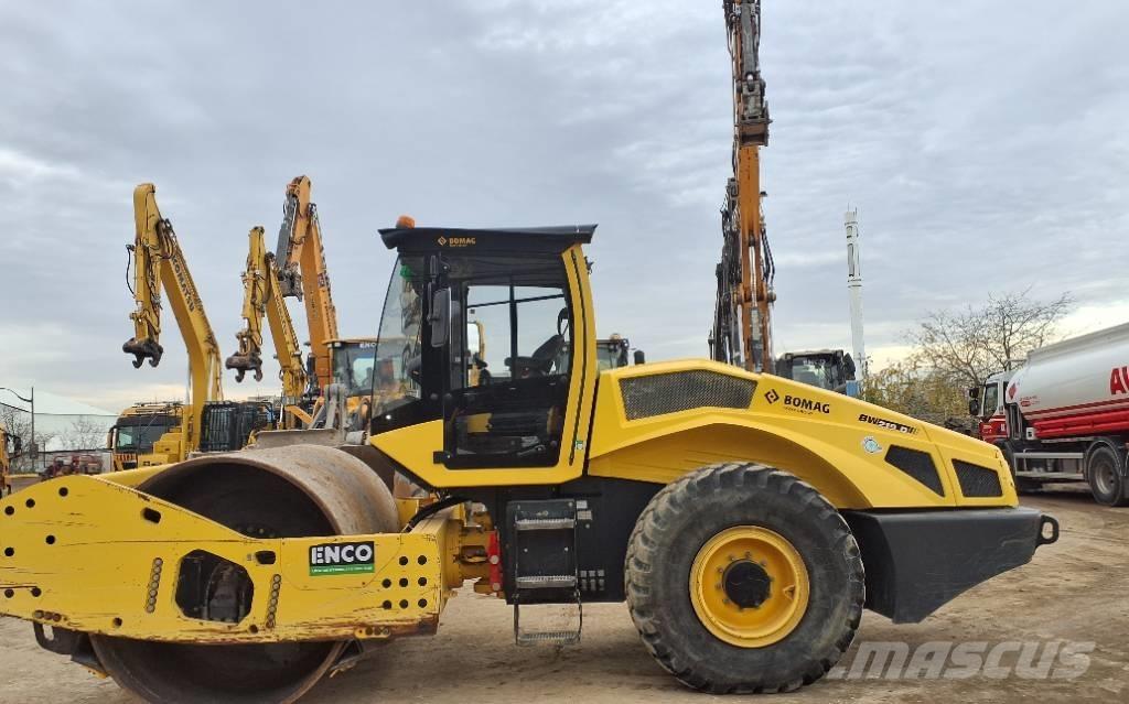 Bomag BW219D5 Пробки