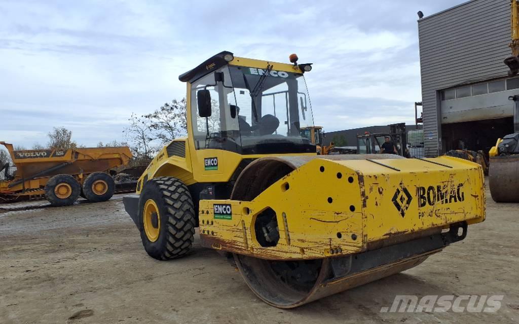 Bomag BW219D5 Пробки