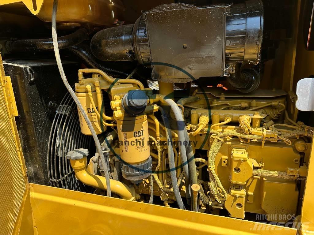 CAT D 5 K Верижни булдозери
