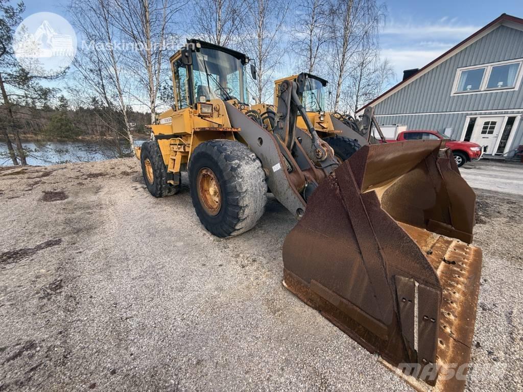 Volvo L 120 C Колесни товарачи