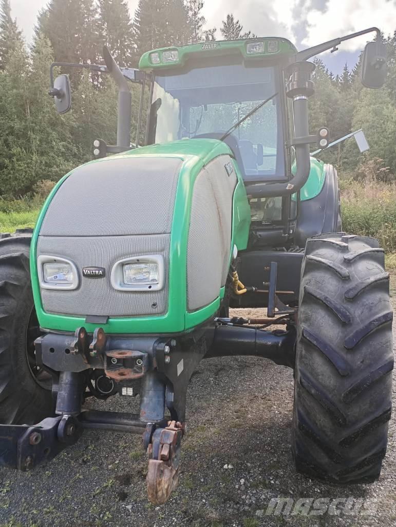 Valtra T190 Hi-tek Трактори