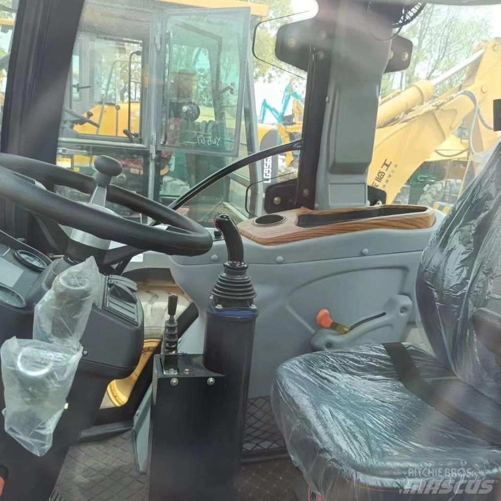 CAT 420 F Товарач със заден ексватор