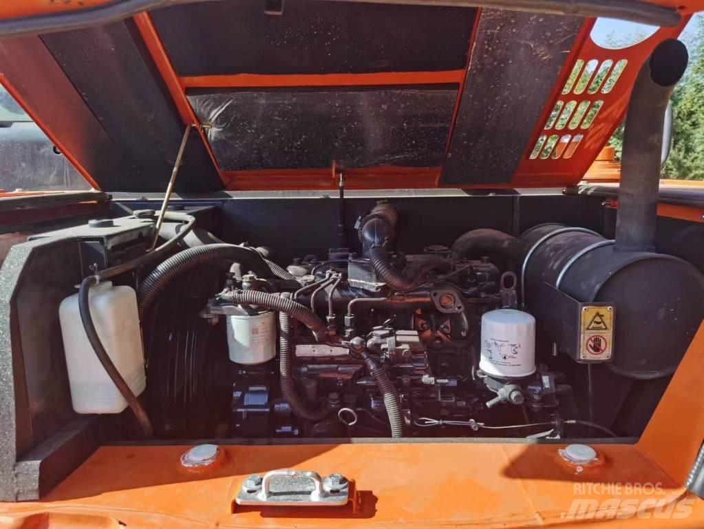 Hitachi ZX 70 Мини екскаватори < 7 т