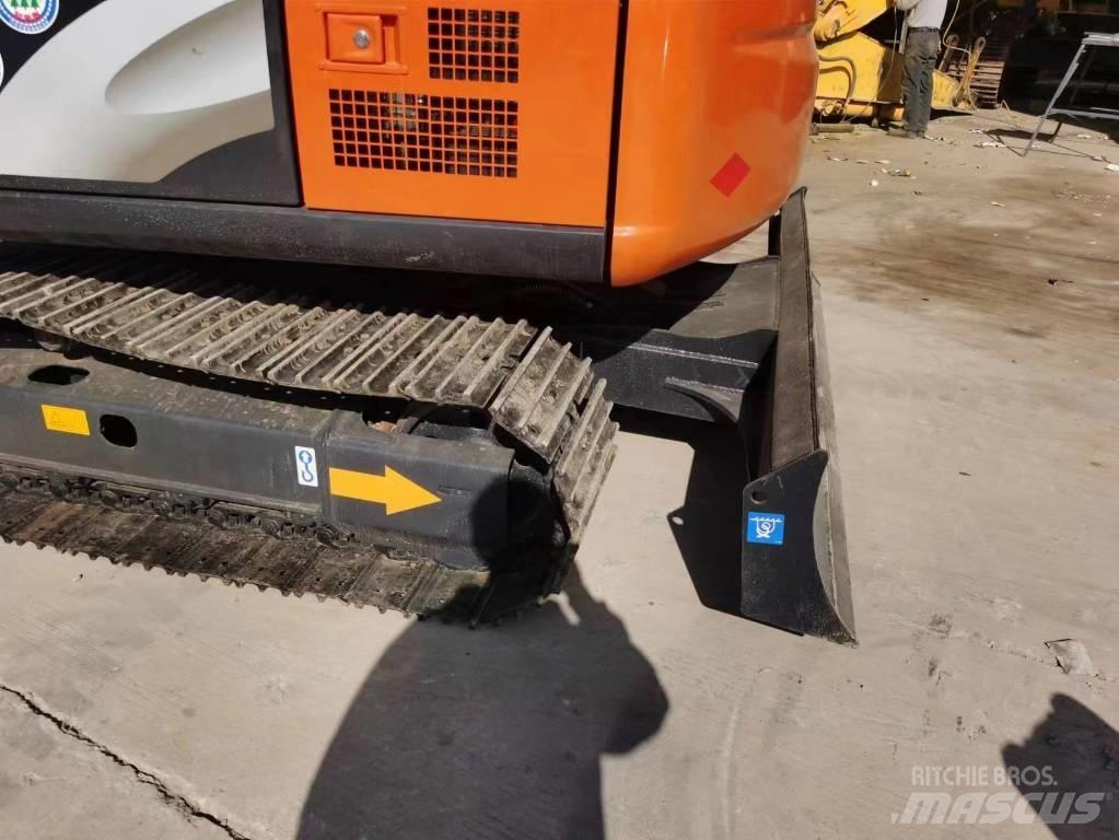 Hitachi ZX 70 Мини екскаватори < 7 т