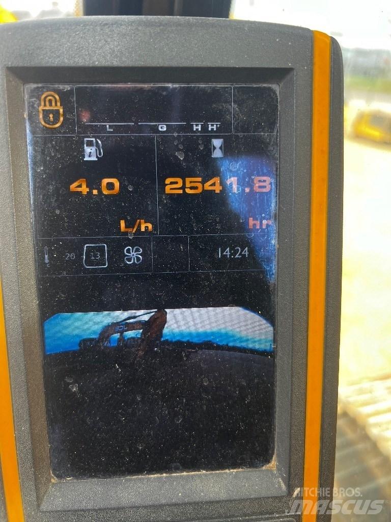 JCB JS 220 N LC Верижен екскаватор