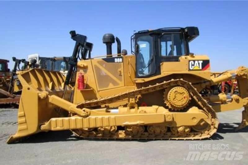 CAT D8R Верижни булдозери
