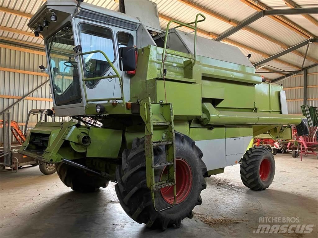 CLAAS Dominator 96 Комбайни