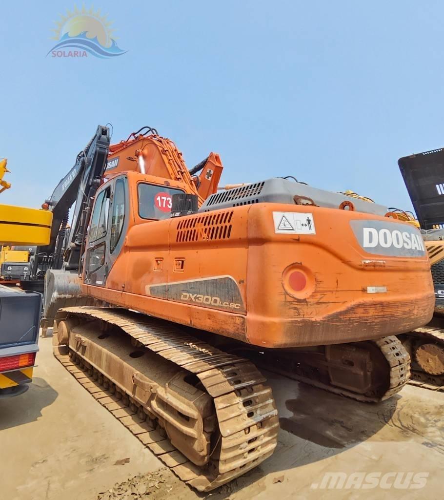 Doosan DX 300 LC Верижен екскаватор