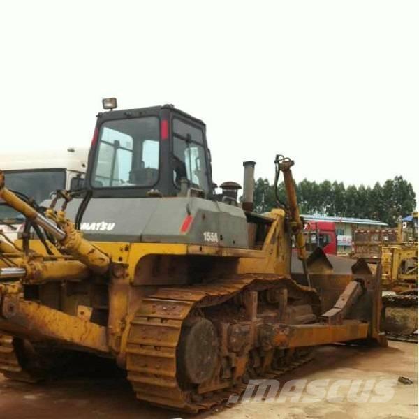Komatsu d155a-3 Верижни булдозери
