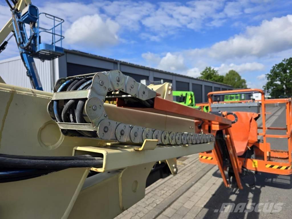 JLG E 450 AJ Съчленени стрелови подемници