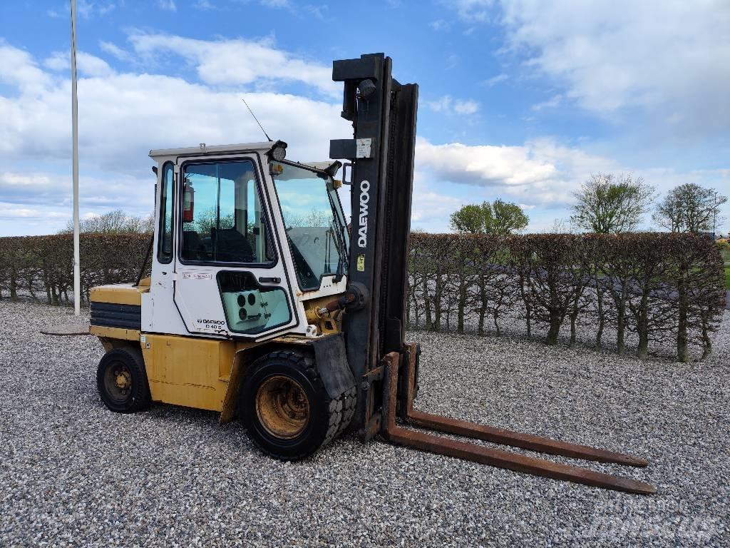 Daewoo D 40 S Дизелови камиони