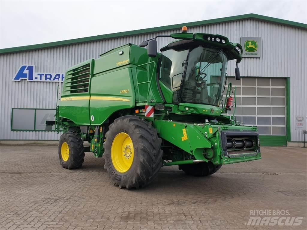 John Deere T670 Комбайни
