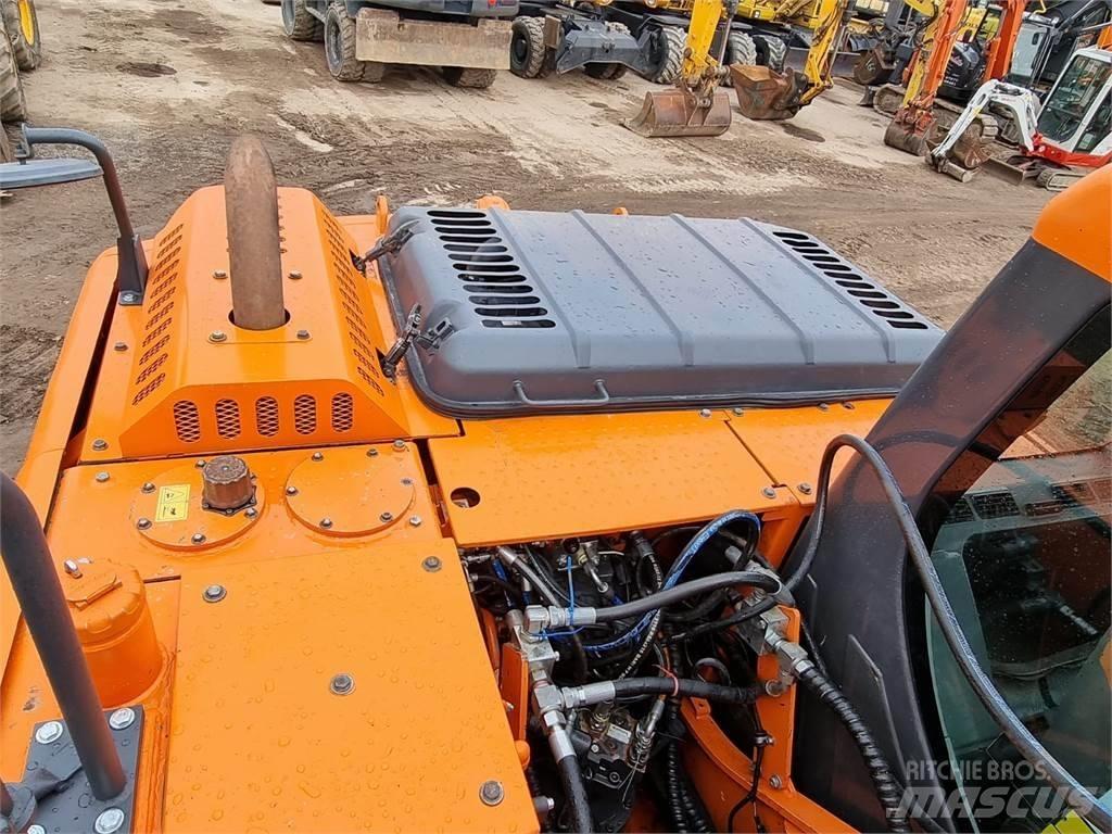 Doosan DX 140 LC-3 Верижен екскаватор