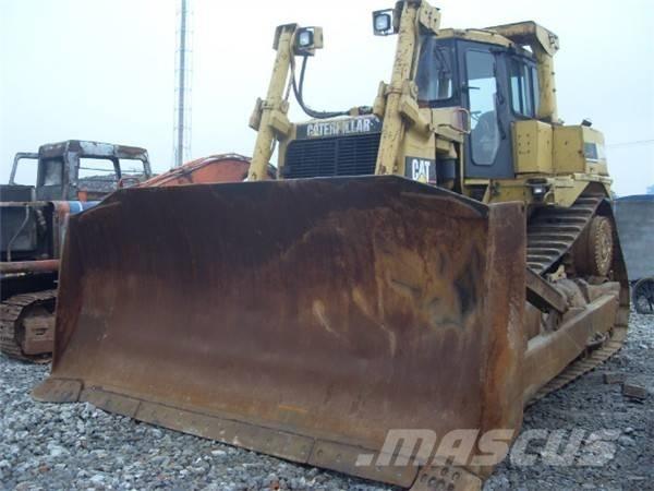 CAT D 9 R Верижни булдозери
