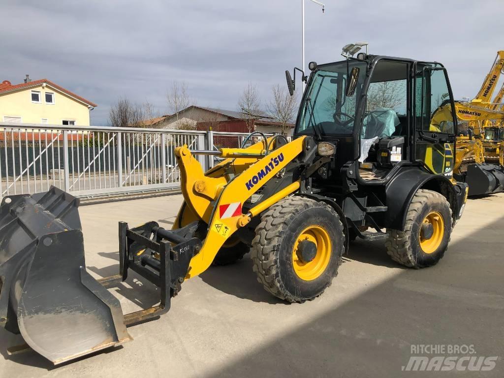 Komatsu WA80M-8 Мини товарачи