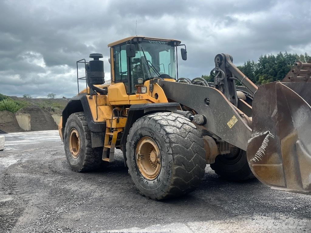Volvo L 220 G Колесни товарачи