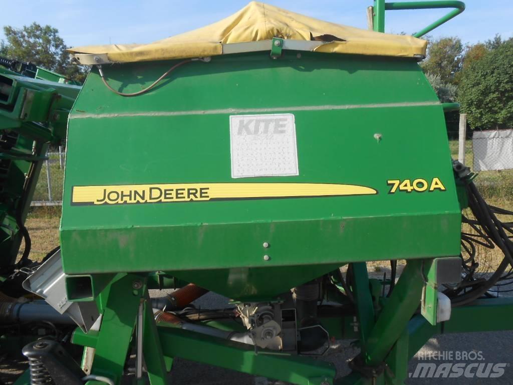 John Deere 740 A Редосеялки