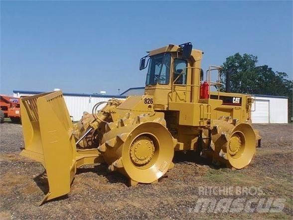 CAT 826C Машини за опаковане на отпадъци