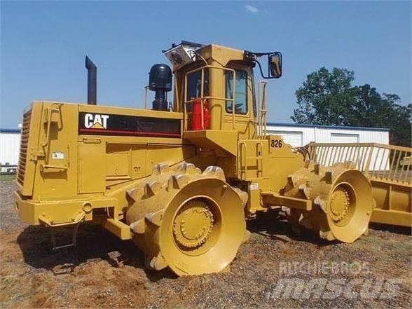CAT 826C Машини за опаковане на отпадъци