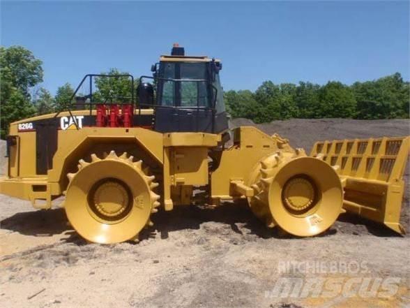CAT 826G Машини за опаковане на отпадъци