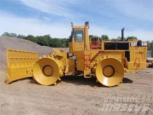 CAT 836C Машини за опаковане на отпадъци