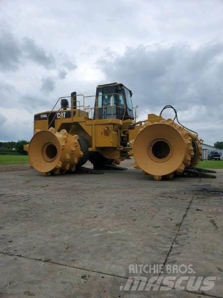 CAT 836G Машини за опаковане на отпадъци