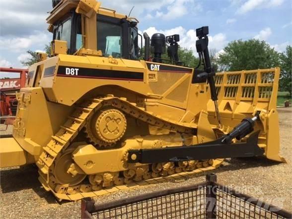 CAT D8T Верижни булдозери
