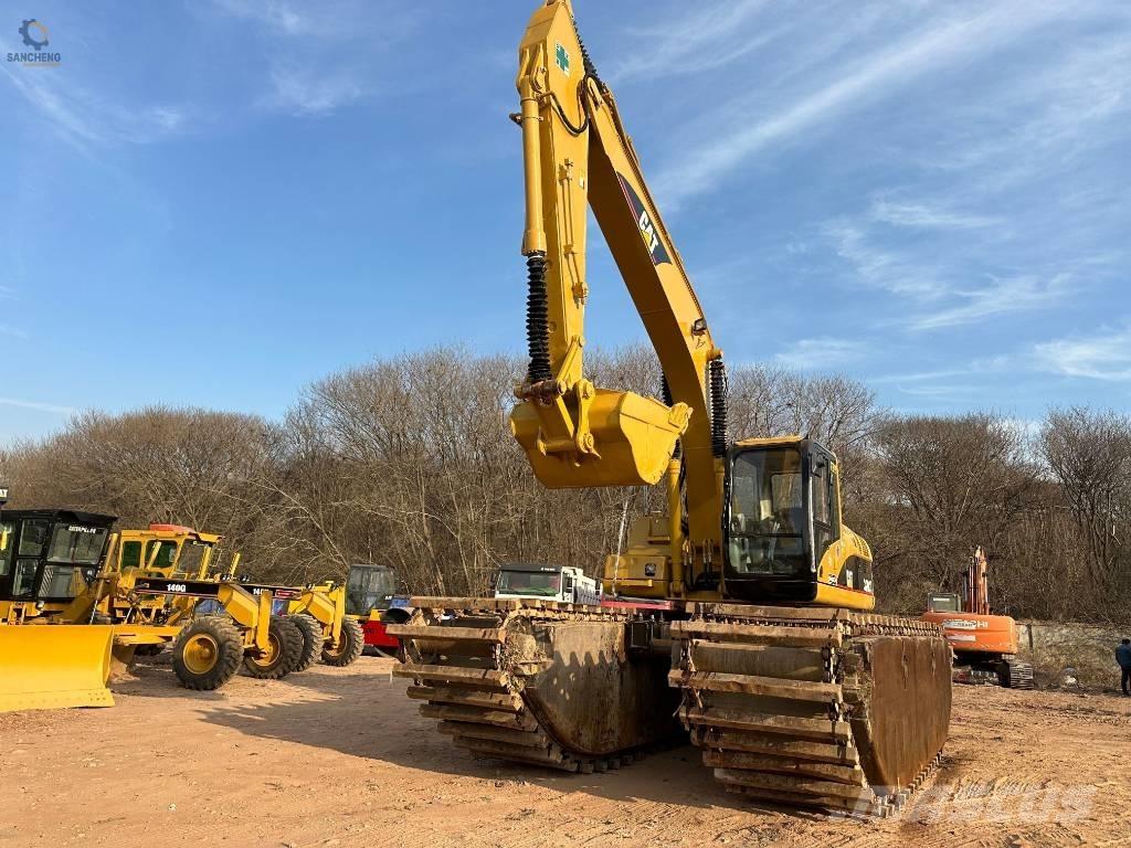 CAT 320 C L Багери амфибии