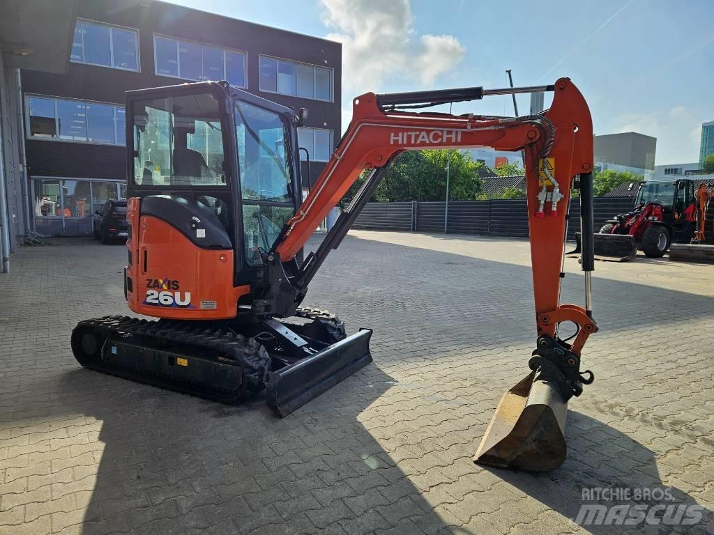 Hitachi ZX26U-6 Мини екскаватори < 7 т