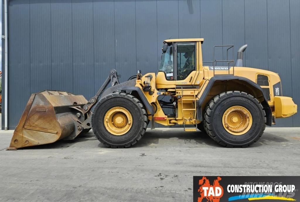Volvo L 220 G Колесни товарачи